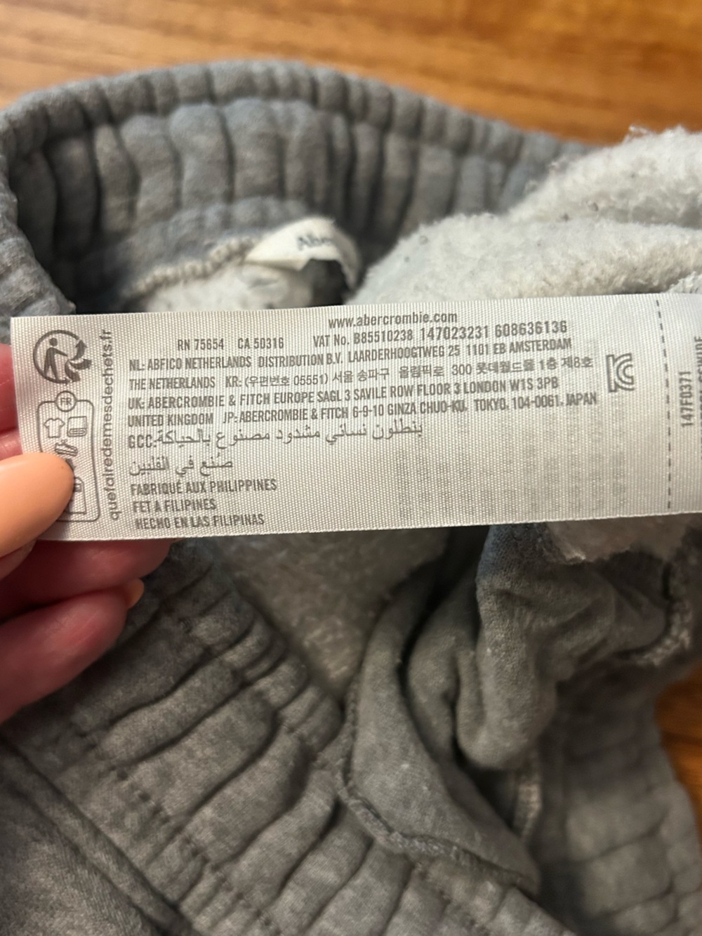 Abercrombie & Fitch gray joggers - Picture 9 of 10